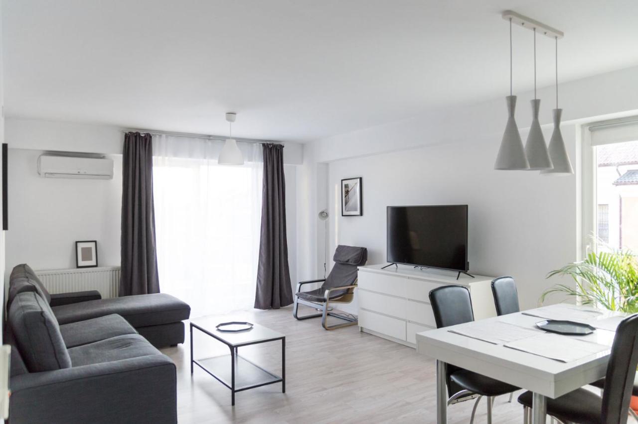 Airport Residence - Apartment Across From Otopeni Airport Екстер'єр фото
